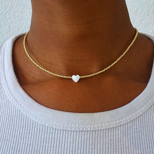 Pearl necklace with "Mother of Pearl" heart