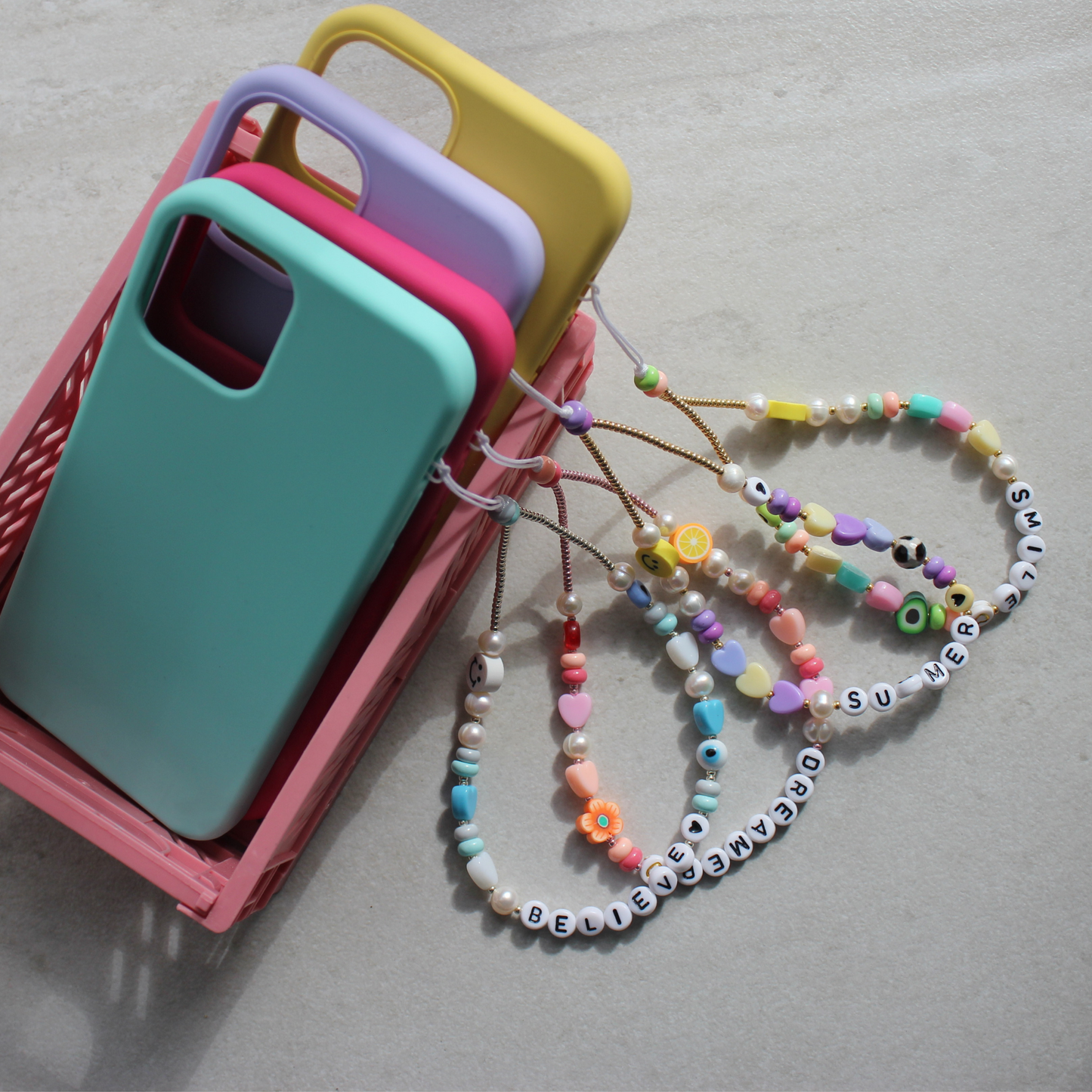 Mobile phone chain - pink 